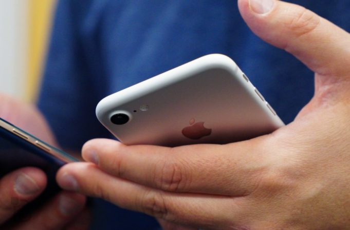 Téměř dvě třetiny všech zařízení, které Apple kdy prodal, jsou stále aktivní