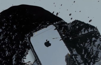 Dokáže horký asfalt zničit iPhone 6s?