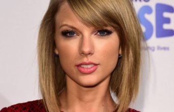 Taylor Swift v nové reklamě na Apple Music spadla z běžícího pásu