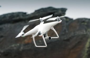 Facebook vyvíjí samostatnou aplikaci na živé streamování pro létací drony