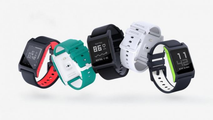 Nový díl DIGITu: Jak Fitbit koupil Pebble
