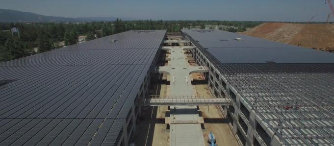 Podívejte se další video ukazující pokrok stavby Apple Campus 2