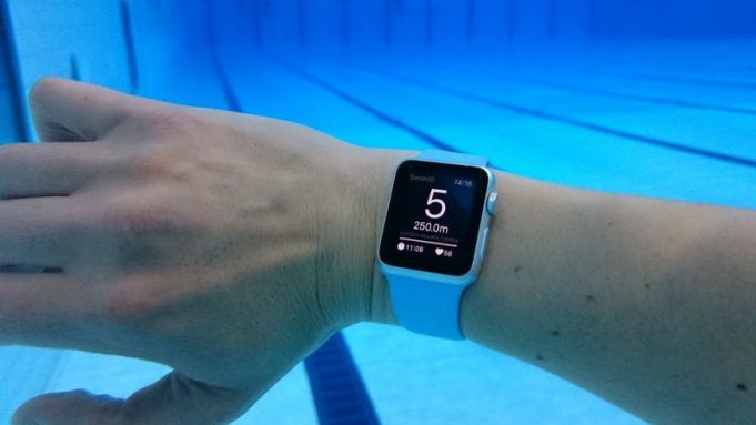 Apple Watch 2 nabídnou GPS, vodotěsnost a mnohem více funkcí pro plavce