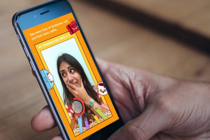 Facebook představil novou aplikaci Lifestage pro teenagery