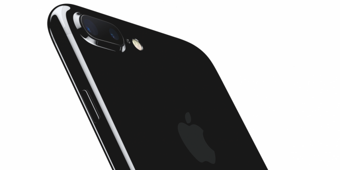 Jak vypadá Jet Black iPhone 7 Plus po 3 měsících používání bez krytu?