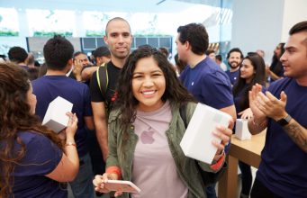 Apple slavnostně otevřel první Apple Store v Mexiku