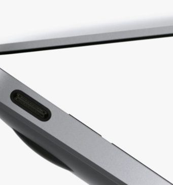 Podívejte se na unboxing MacBooku Pro 2016 CTO
