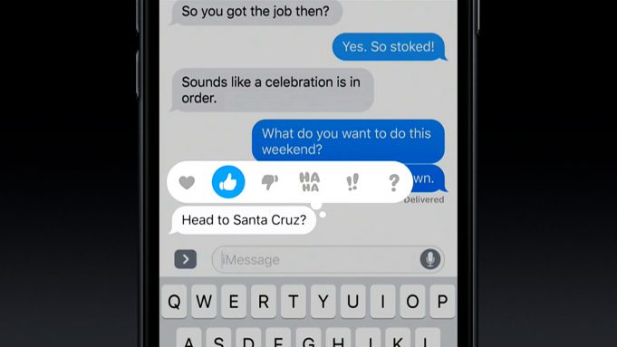 Jak přidat reakci na zprávu, kterou dostanete?
