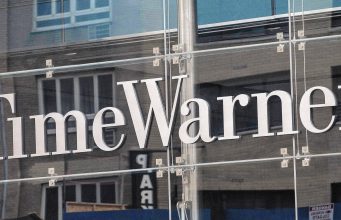 Apple sleduje jednání mezi AT&T a Time Warner
