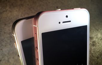 Podle analytika Apple příští rok neprovede update iPhonu SE