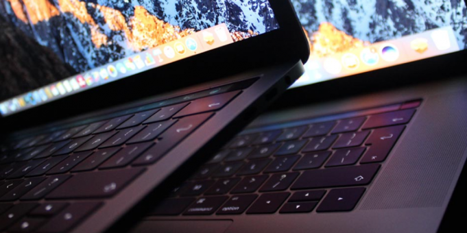 Porovnanie rýchlosti renderovania na novom a starom MacBooku Pro