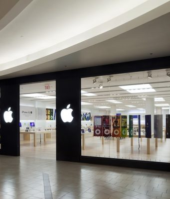 Jedna z nejstarších Apple prodejen se po 15 letech fungování stěhuje