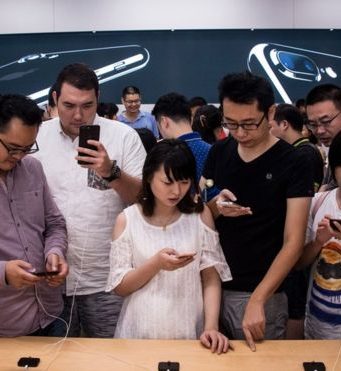 Představí Apple nový iPhone s možností duální SIM karty?