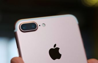 Apple zveřejnil novou reklamu zaměřenou na Režim portrét