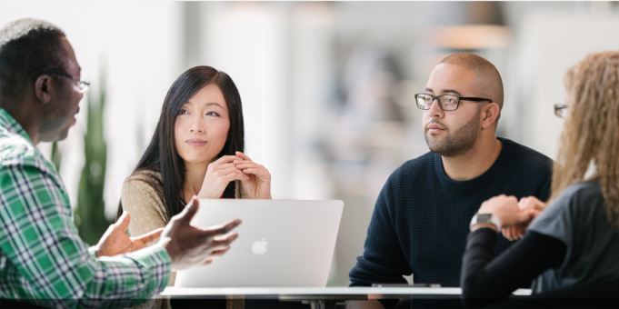 Trumpovy antiimigrační kroky by se mohly dotknout zaměstnanců Applu