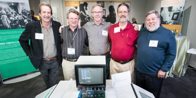 Steve Wozniak: Apple tu bude i v roce 2075!