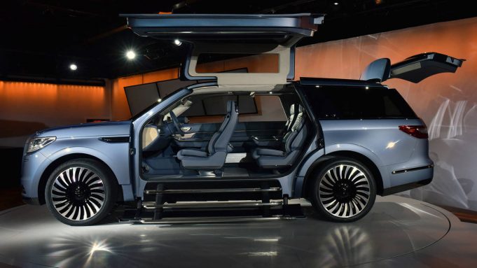 Nejnovější Lincoln Navigator se může pochlubit CarPlay