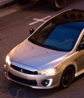 Mitsubishi 2017 Limited Edition Lancer skrývá 6,5″ displej s Apple CarPlay