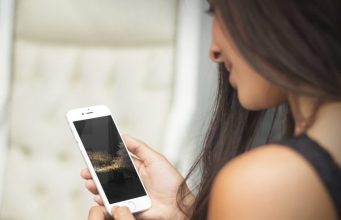 iTapety týdne: Ve znamení zlaté barvy