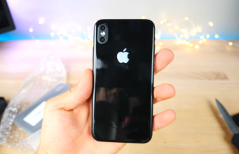 iPhone 8 se bude možná prodávat jen v jedné barvě. Lidem to nevadí