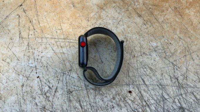 Apple vydal watchOS 4.0.1 pro Apple Watch Series 3