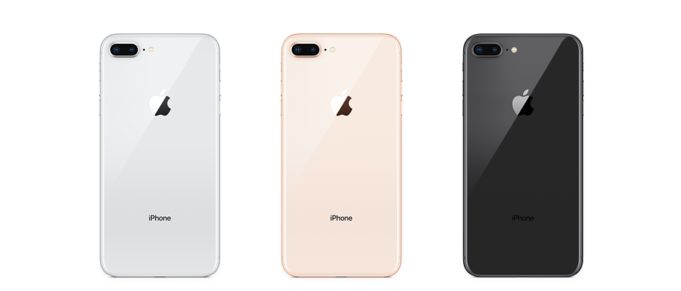 V Česku jsou už iPhony 8 a 8 Plus na skladech