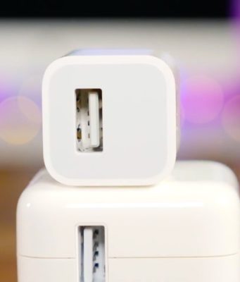 Nekupujte falešné nabíječky na iPhone! Hrozí vám velké nebezpečí!