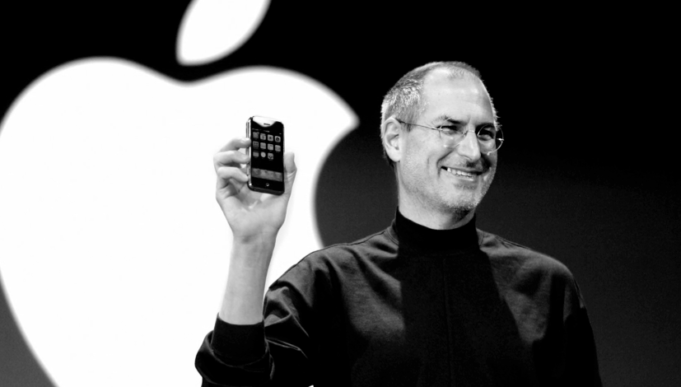 Dnes je to 11 let od představení prvního iPhone!