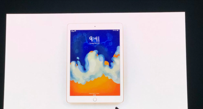 Živě – Apple právě vydal nový 9,7 iPad s podporou Apple Pencil