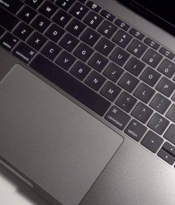 Apple čelí další žalobě, tentokrát kvůli nesprávně fungujícím Butterfly klávesnicím