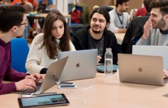 Apple rozšiřuje program vývojářské akademie do Indonésie