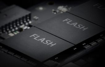 Toshiba dokončila prodej svého konsorcia, které se skládá z technologických firem jako Apple