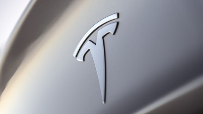 TeslaNovinky.cz – Tesla musel přepracovat více než 4 300 vozů Tesla Model 3