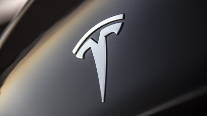 TeslaNovinky.cz – Tesla vydala novou zprávu týkající se počtu nehod za čtvrté čtvrtletí