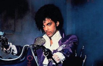 Na Apple Music je dispozici 23 alb Prince, které byly poprvé vydány v letech 1995 až 2010