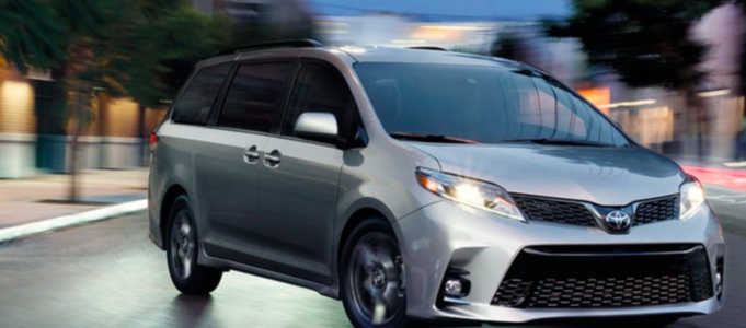 Toyota nabídne v roce 2019 podporu CarPlay do svých dvou dalších vozů