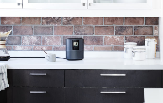 Bose představí svůj HomePod s displejem a AirPlay 2 v roce 2019