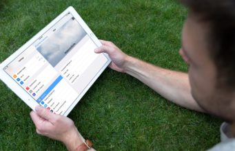 Návod – Jak povolit titulky a skryté titulky na iPhone, Macu a Apple TV