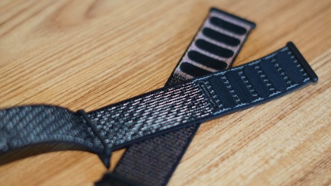 Apple Watch Nike+ Series 4 mají nový sportovní pásek na suchý zip