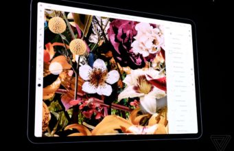 Apple představil Photoshop pro iPad!