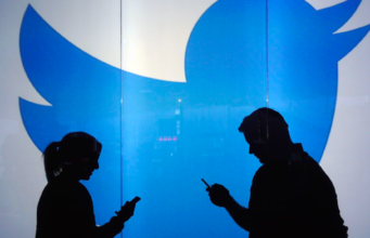 Aplikace Twitter obsahuje chybu, díky které uživatelé iPhonu dostávají náhodná upozornění