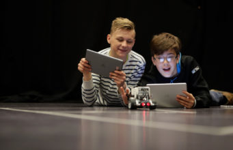 Apple vylepšil své vzdělávací programy Develop in Swift a Every Can Code
