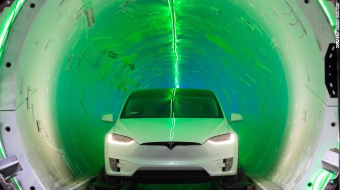 TeslaNovinky.cz – Elon Musk otestoval metro z Tesly!