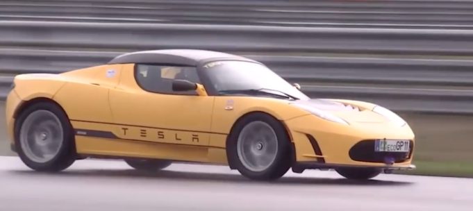 TeslaNovinky.cz – Tesla Roadster překvapivě vyhrál 24hodinový závod elektrických vozů