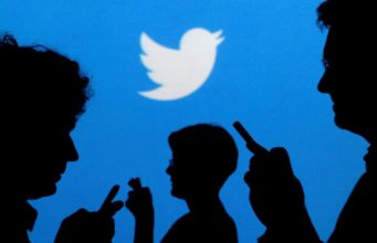 Twitter testuje novou funkci, která pomůže uživatelům zjistit, kdo začal vlákno diskuze