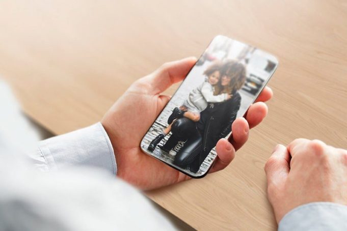 iPhony 2019 budou mít snímače pod displejem