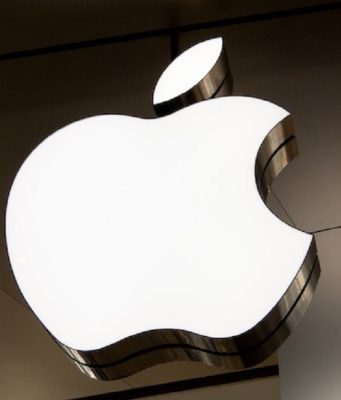 Apple pravděpodobně nevydá skládací iPhone, pokud nebude splňovat přísné standardy kvality