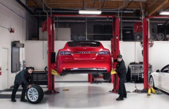 TeslaNovinky.cz – Tesla bude mít v ČR oficiální servis!