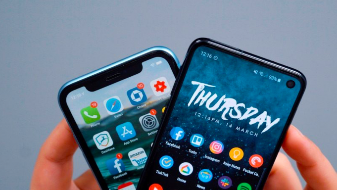 iPhone XR vs. Samsung Galaxy S10e, který je lepší?