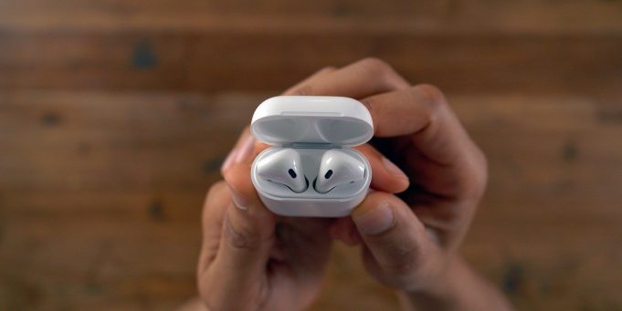 Návod – Jak nastavit jeden AirPod jako mikrofon
